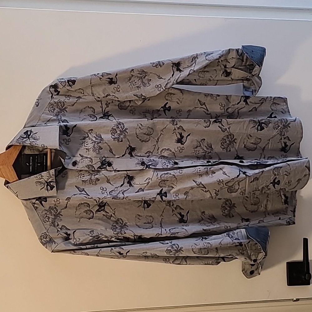 DANIEL HECHTER Men's dress shirt size medium